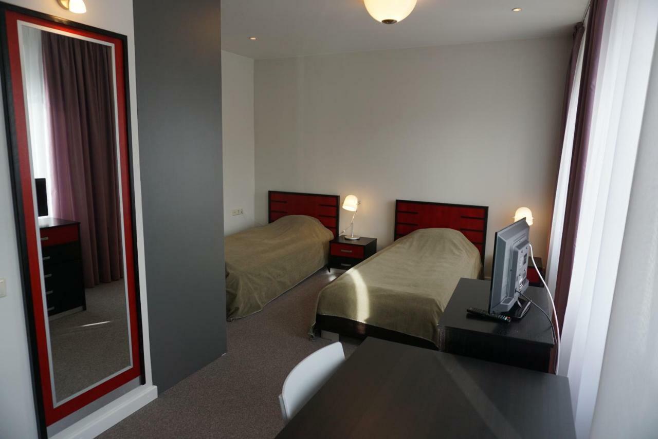 Seven Sisters Apartments With Self Check-In Liepāja 객실 사진